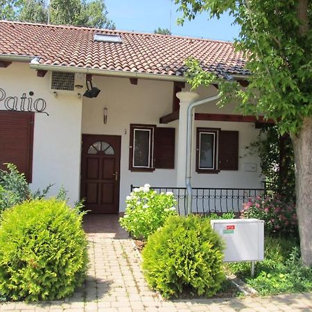Villa Patio Екстер'єр фото