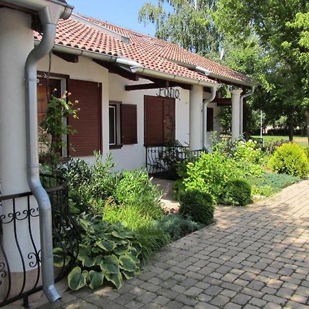Villa Patio Екстер'єр фото
