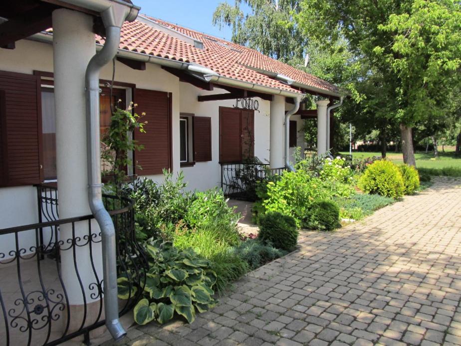 Villa Patio Екстер'єр фото